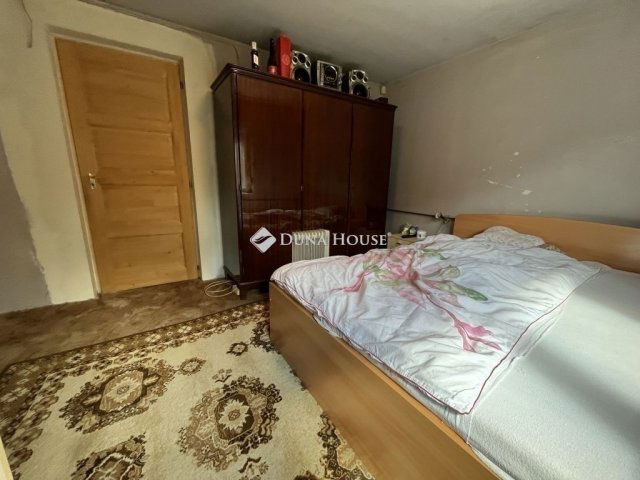 Eladó családi ház, Monorierdőn 60 M Ft, 4 szobás