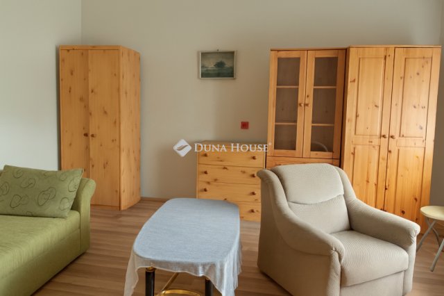 Eladó családi ház, Szentmártonkátán 38.9 M Ft, 3 szobás