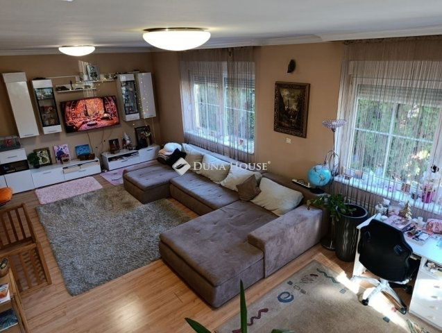 Eladó családi ház, Veresegyházon 145 M Ft, 5 szobás