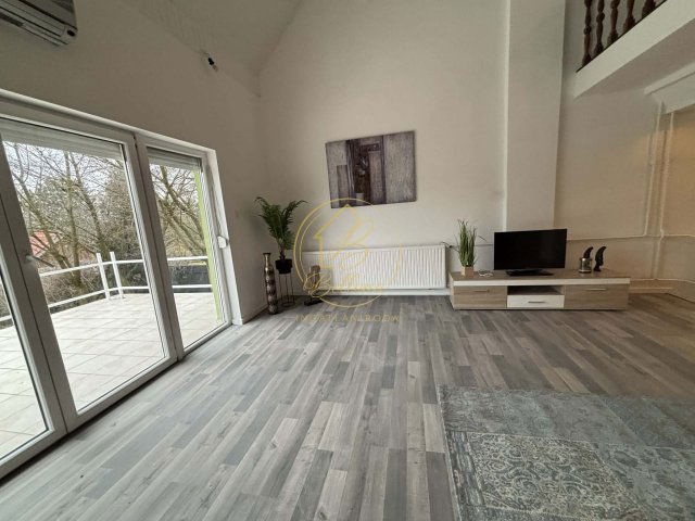 Eladó családi ház, Pécsett 89.9 M Ft, 5 szobás