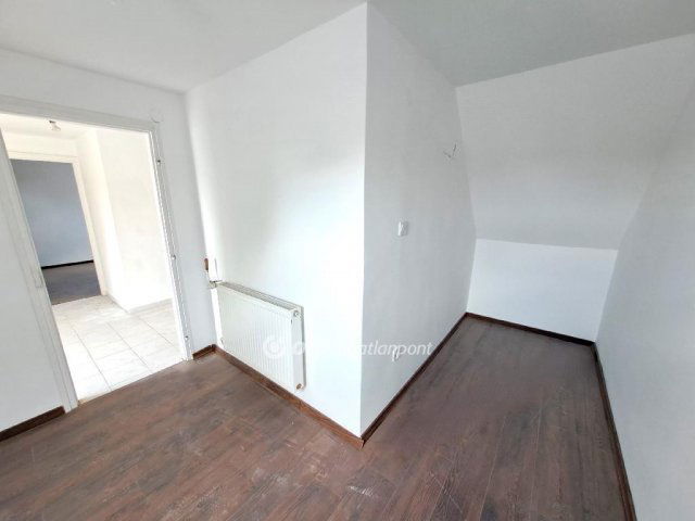 Eladó családi ház, Kecskeméten 98 M Ft, 6+1 szobás