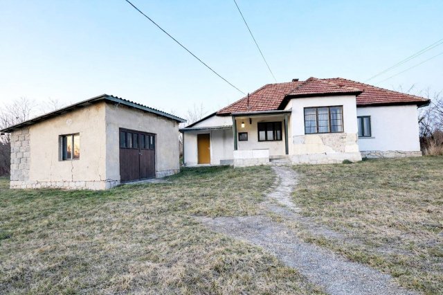 Eladó családi ház, Kondón 18 M Ft, 1 szobás