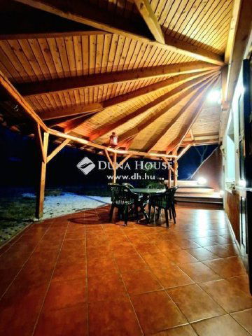 Eladó családi ház, Gyömrőn 219 M Ft, 10 szobás