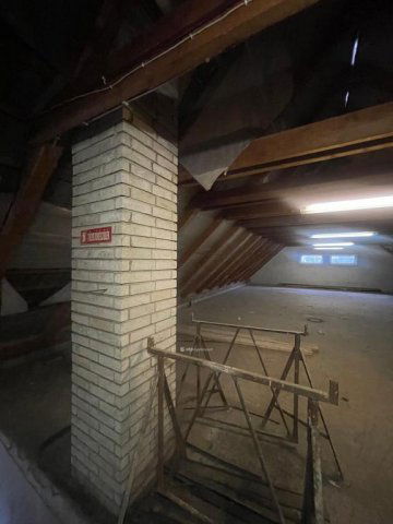 Eladó sorház, Pécsett 195 M Ft, 12+2 szobás