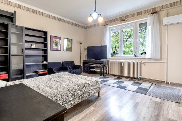 Eladó téglalakás, Budapesten, XI. kerületben 79.9 M Ft, 1 szobás