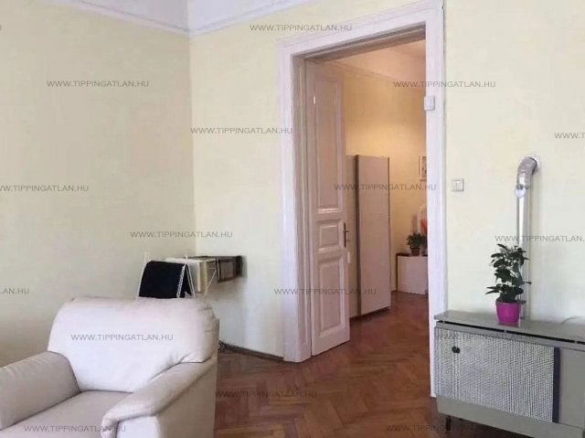 Eladó téglalakás, Budapesten, VI. kerületben, Izabella utcában