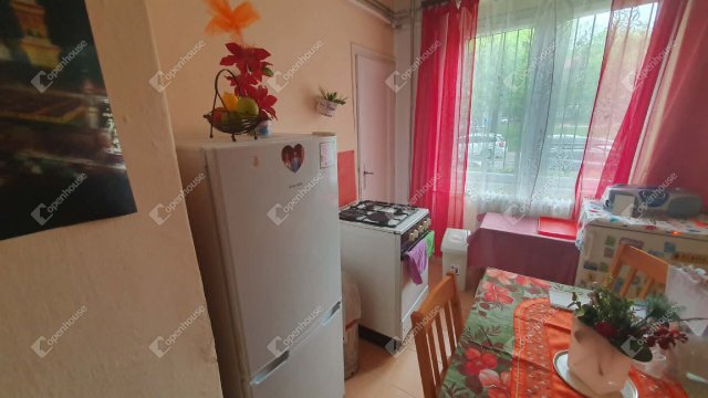 Eladó téglalakás, Tatabányán 38.99 M Ft, 1 szobás