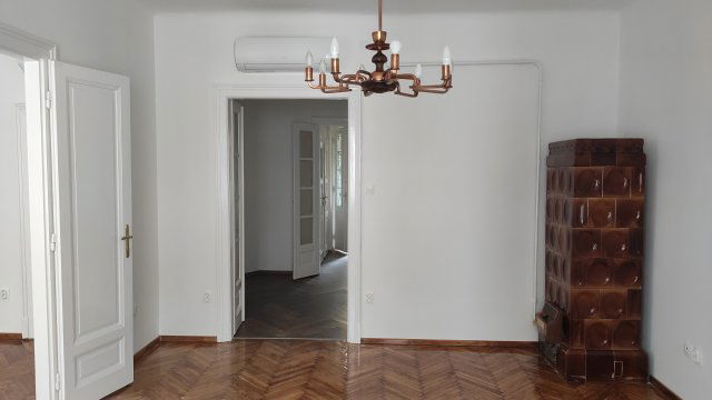 Kiadó téglalakás, albérlet, XIII. kerületben, Balzac utcában