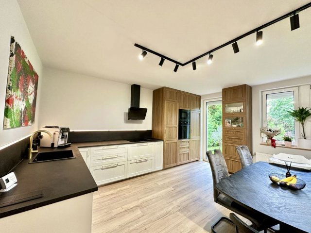 Eladó téglalakás, Törökbálinton 169 M Ft, 4 szobás