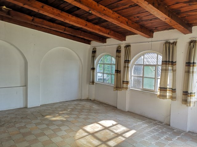 Eladó üzlethelyiség, Balatonszemesen 189 M Ft