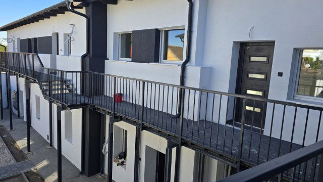 Eladó téglalakás, Budapesten, XX. kerületben 33 M Ft, 1+1 szobás