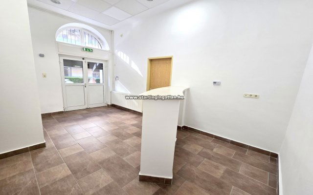 Eladó üzlethelyiség, Budapesten, IX. kerületben, Drégely utcában