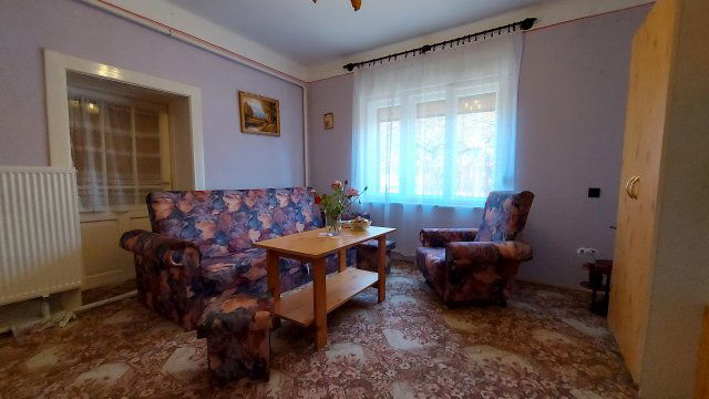Eladó családi ház, Nagyszénáson 15 M Ft, 3 szobás