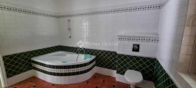 Eladó családi ház, Dányon 79.9 M Ft, 5 szobás