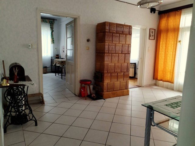 Eladó családi ház, Balatonberényben 54.9 M Ft, 3 szobás