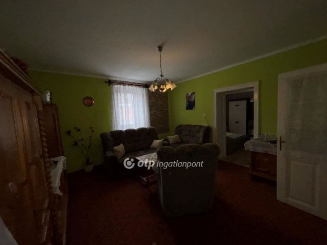 Eladó családi ház, Csorváson 17.9 M Ft, 3 szobás