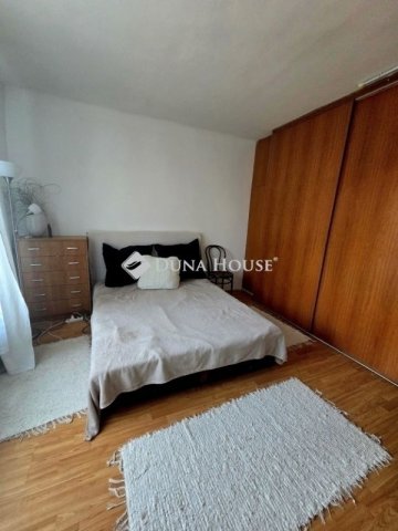 Eladó ikerház, Pécsett 84 M Ft, 5 szobás / költözzbe.hu