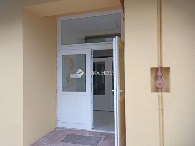 Eladó iroda, Nagykanizsán 120 M Ft / költözzbe.hu
