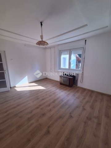 Eladó családi ház, Gödöllőn 79.9 M Ft, 4 szobás