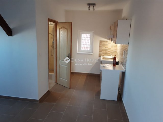 Eladó családi ház, Fóton 220 M Ft, 6 szobás