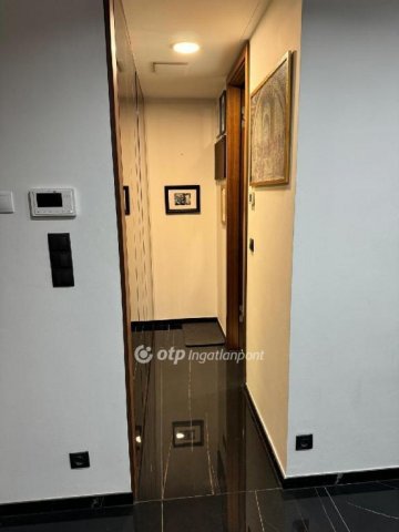 Eladó téglalakás, Budapesten, I. kerületben 152 M Ft, 2 szobás