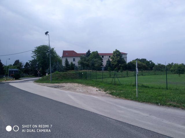 Eladó iroda, Budapesten, XXII. kerületben 781.218 M Ft, 80 szobás