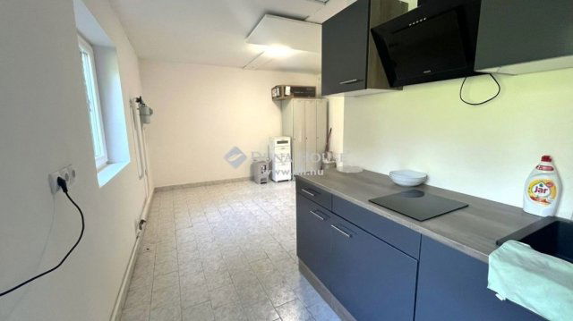 Kiadó ipari ingatlan, Szombathelyen 450 E Ft / hó