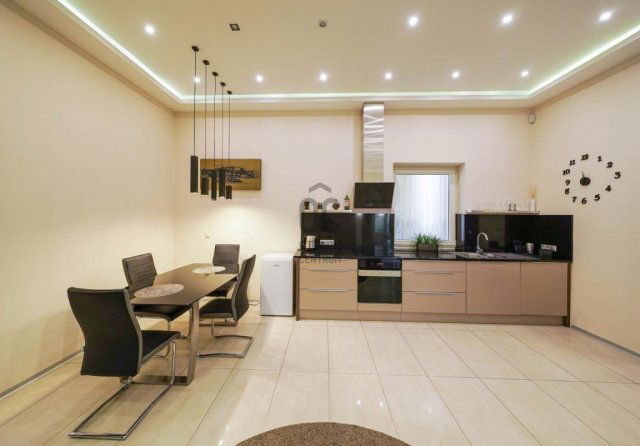 Eladó téglalakás, Budapesten, V. kerületben 234.9 M Ft, 2 szobás