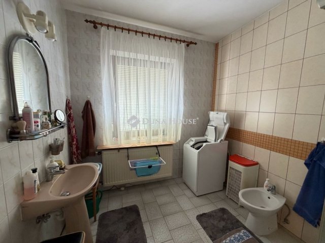 Eladó téglalakás, Kozármislenyen 99 M Ft, 5 szobás