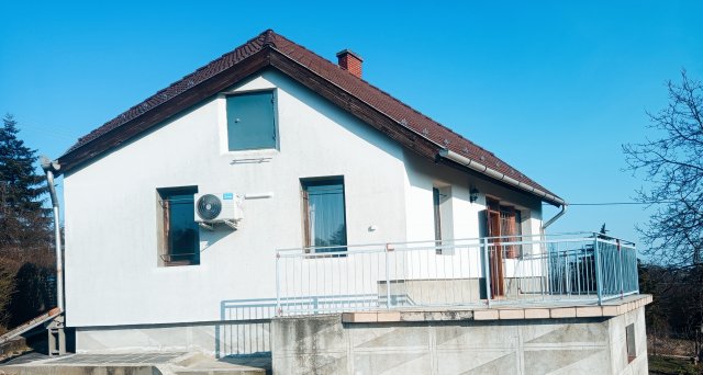 Eladó nyaraló, Miskolcon 49 M Ft, 3 szobás / költözzbe.hu