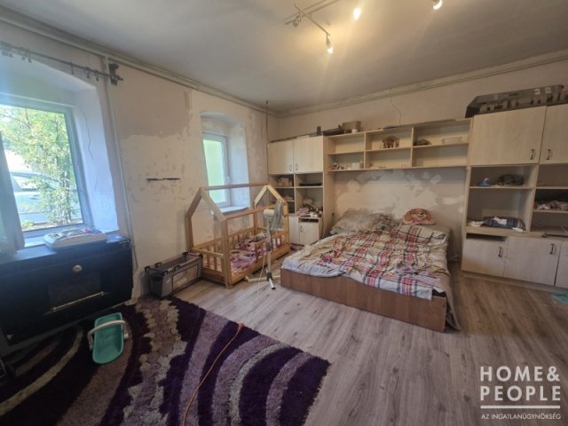 Eladó családi ház, Hódmezővásárhelyen 34.999 M Ft, 3+1 szobás