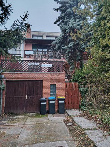 Eladó sorház, Szekszárdon 59.5 M Ft, 6 szobás