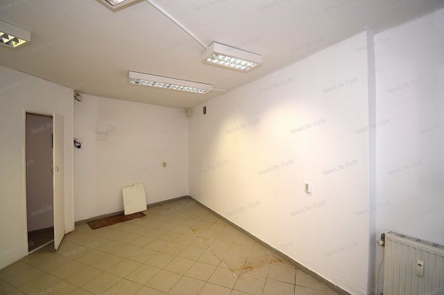 Kiadó üzlethelyiség, Győrött 85 E Ft / hó, 1 szobás