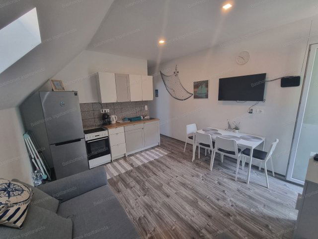 Eladó téglalakás, Siófokon 42.9 M Ft, 2 szobás