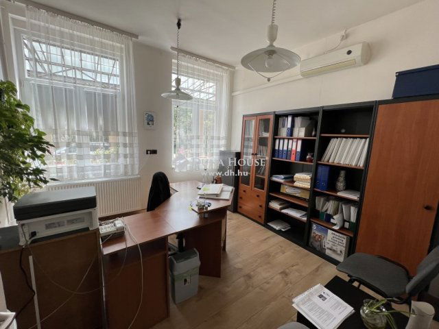 Eladó hotel, Budapesten, XXI. kerületben 289 M Ft, 28 szobás