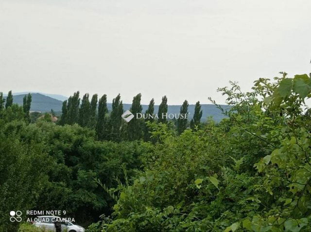 Eladó telek, Diósjenőn 4.6 M Ft / költözzbe.hu