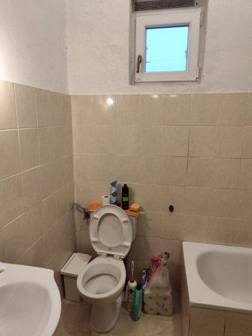 Eladó téglalakás, Budapesten, XX. kerületben, Hosszú utcában