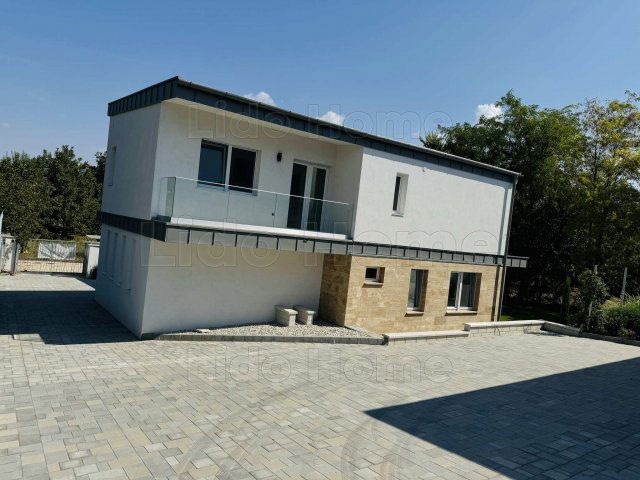 Eladó családi ház, Siófokon 139 M Ft / költözzbe.hu
