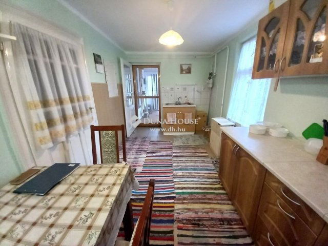 Eladó családi ház, Tiszakécskén 23.9 M Ft, 2 szobás