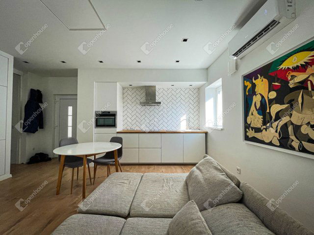 Eladó családi ház, Sopronban 74.9 M Ft, 3 szobás