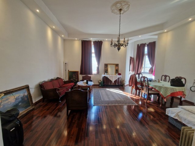 Eladó téglalakás, Budapesten, VI. kerületben 115 M Ft