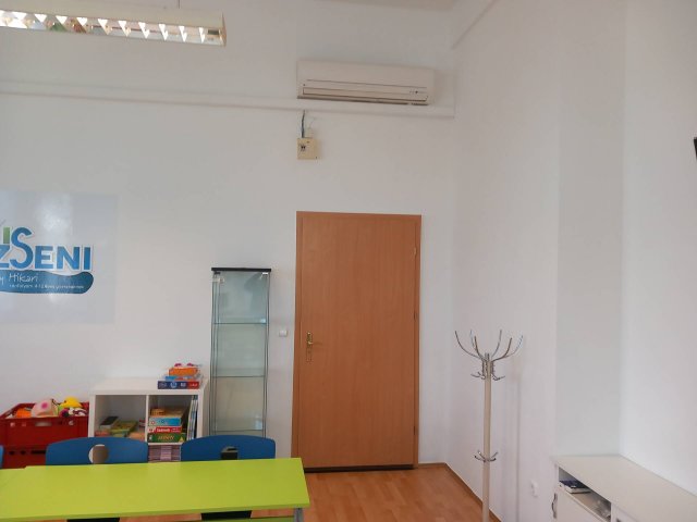 Kiadó iroda, Szolnokon 55 E Ft / hó, 1 szobás