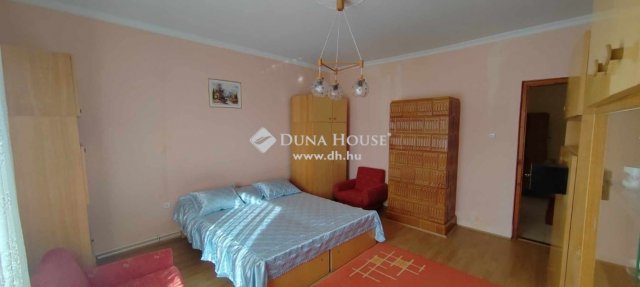 Eladó családi ház, Fityeházon 33.98 M Ft, 4 szobás