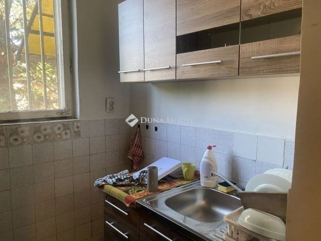 Eladó családi ház, Budapesten, XVIII. kerületben 97 M Ft