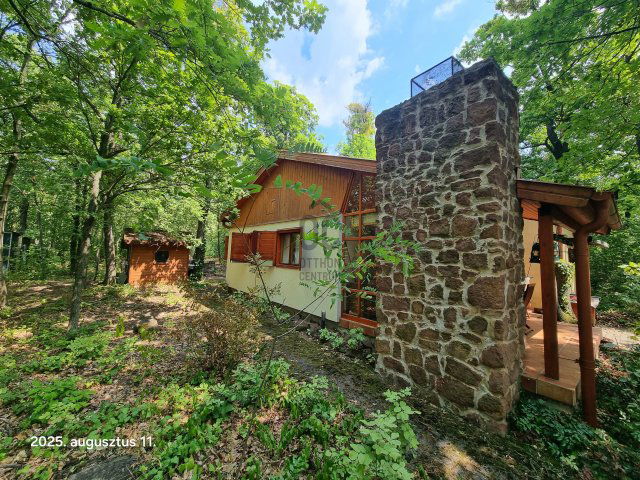 Eladó családi ház, Balatonalmádiban 106 M Ft, 3 szobás