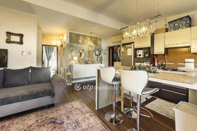 Eladó téglalakás, Dunakeszin 85 M Ft, 2+2 szobás