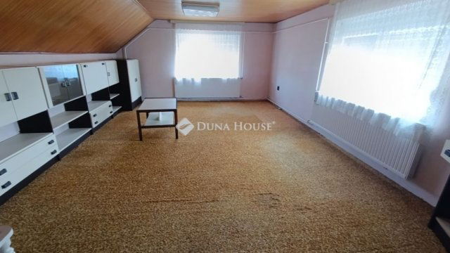 Eladó családi ház, Bólyban 58 M Ft, 6 szobás