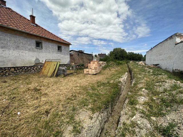 Eladó telek, Pápán, Táncsics Mihály utcában 12.5 M Ft