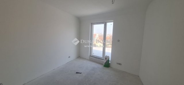 Eladó családi ház, Budapesten, XV. kerületben 800 M Ft