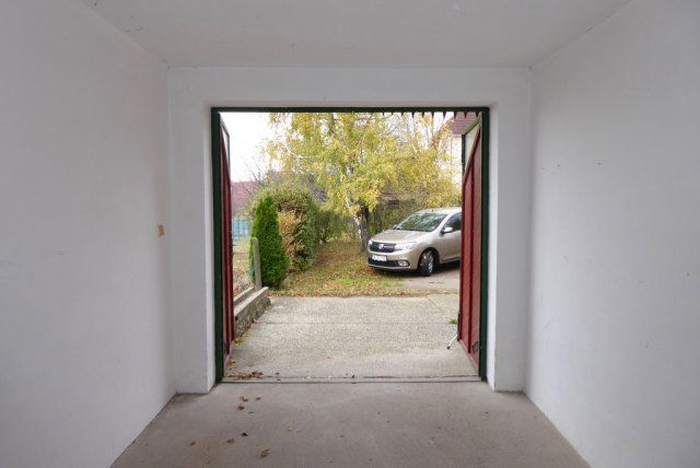 Eladó garázs, Pécsett 10.2 M Ft / költözzbe.hu
